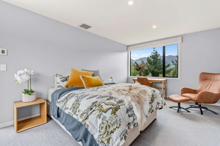 17 Sam John Place Lake Hawea_10
