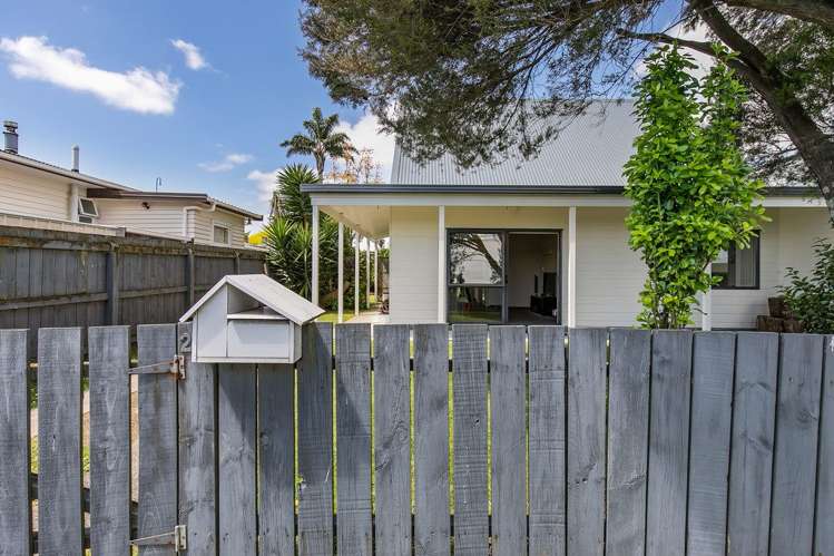 2 Braeburn Place Takanini_14