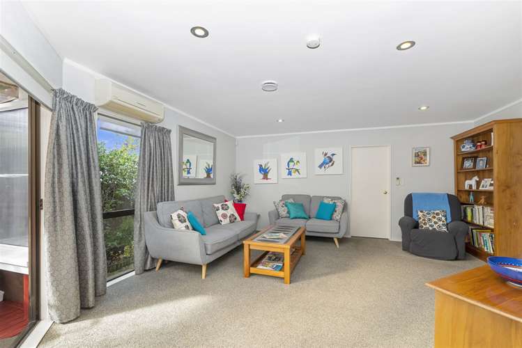 2/94 Titirangi Road New Lynn_7