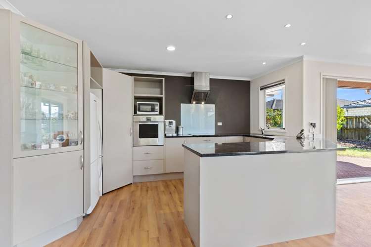 1 Monticello Key Papamoa_11