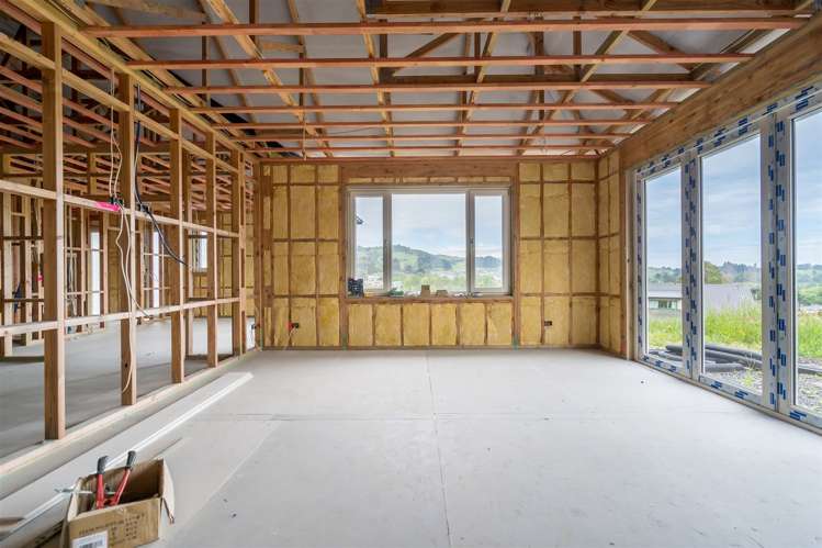 38 Waldron Crescent Green Island_15