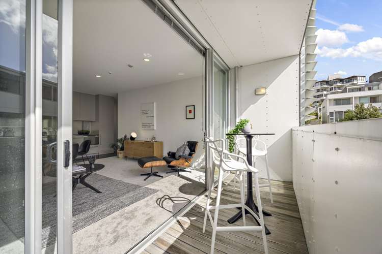 2a/8 Fisher-Point Drive Auckland Central_5