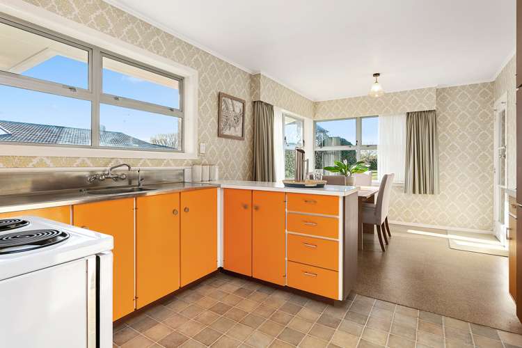 8 Woodstock Crescent Leamington_2