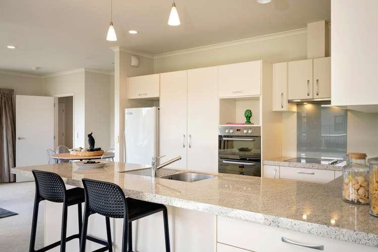 25 Arbuckle Road Frimley_2