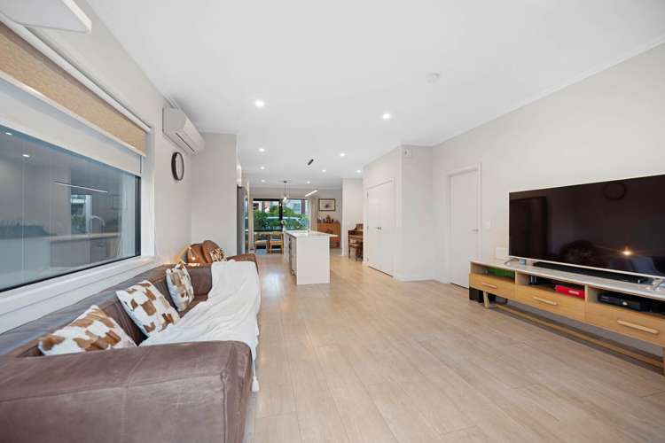 9 Ian Morrison Road Hobsonville_16