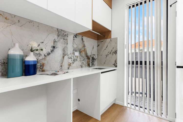 14A Tory Street Mt Roskill_9