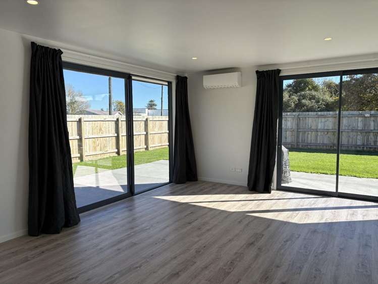 21 De Lautour Road 1052_2