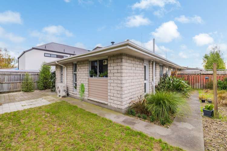 2 & 3/76 Ruskin Street Addington_17