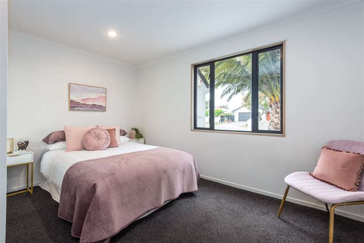 9 Saint Keverne Close Burwood_9