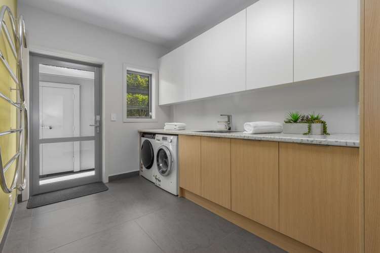 22 Milford Street Aotea_27