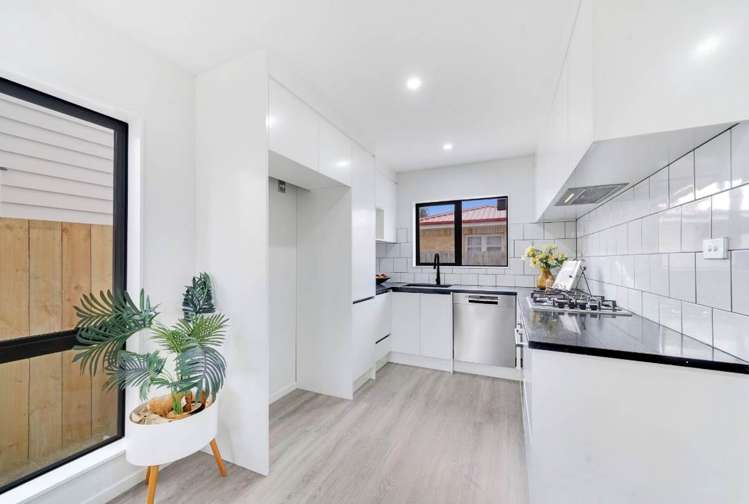 115b Russell Road_2