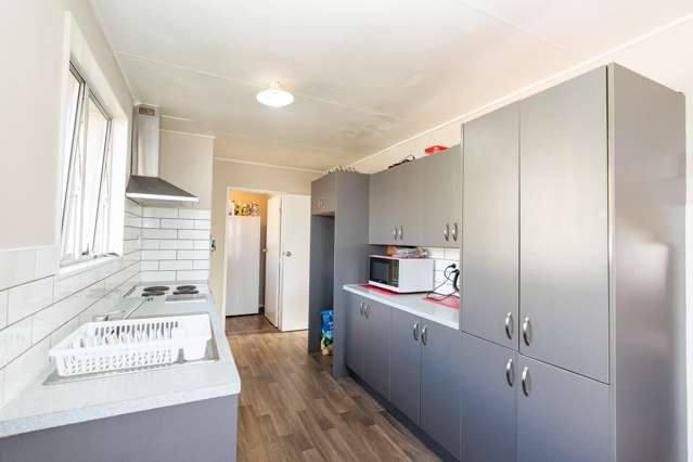 1 Berwick Street Flaxmere_2