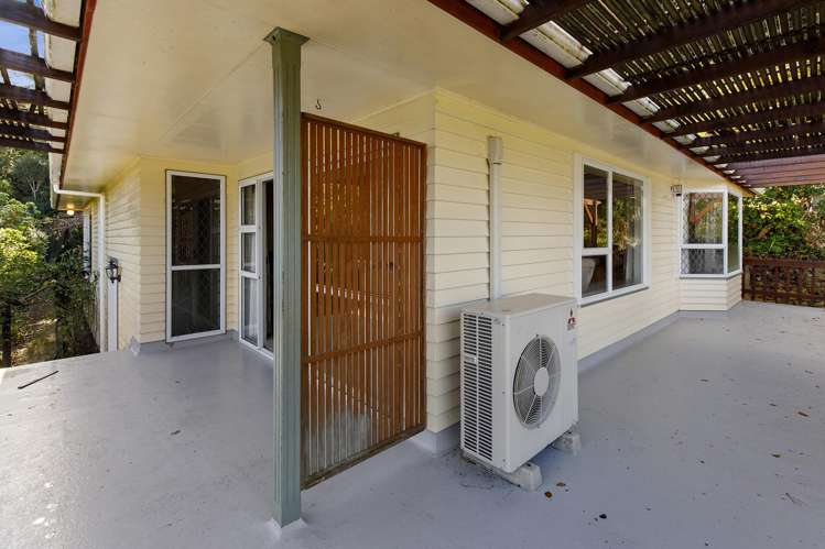16 and 18 Faris Crescent Wainuiomata_10
