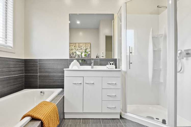 213 Te Atatu Road Te Atatu South_18