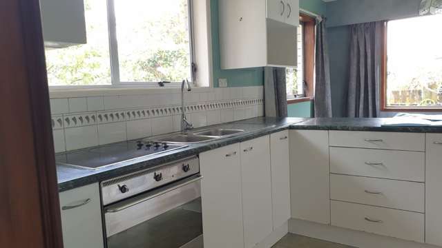 5 St Catherine Crescent West Harbour_1