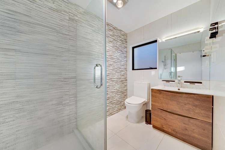 2 Dewan Lane Papatoetoe_10