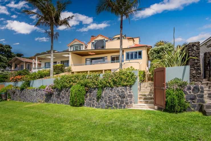 A tired looking mansion on Mountain Road, in Epsom, Auckland, sold for $3.76 million under the hammer - more than $500,000 below CV, but well above the <img.69m it changed hands for in 2012. Photo / Supplied