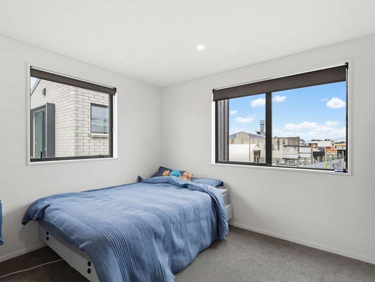 10/321 Lincoln Road Addington_8