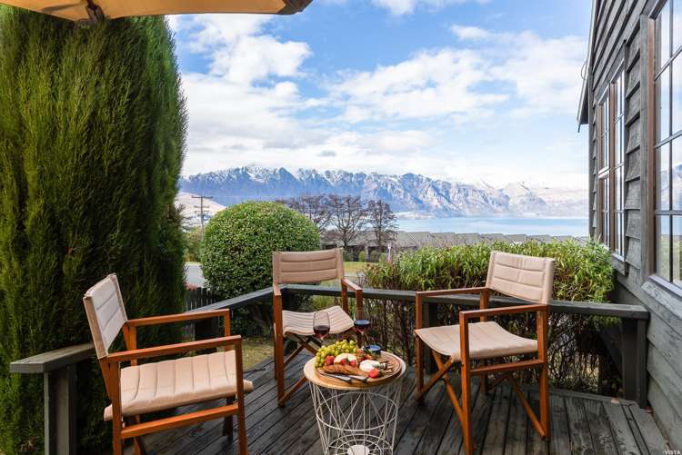 136 Fernhill Road Fernhill/Sunshine Bay_1