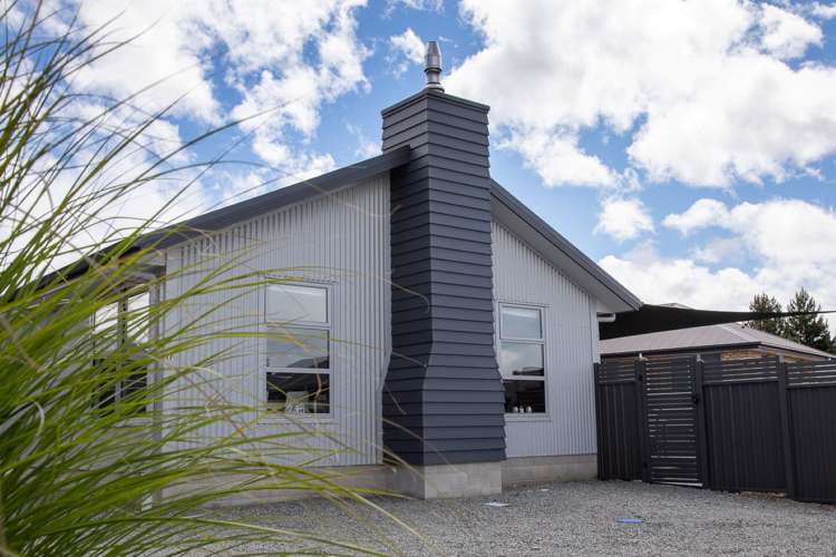 17 Rhoboro Road Twizel_16