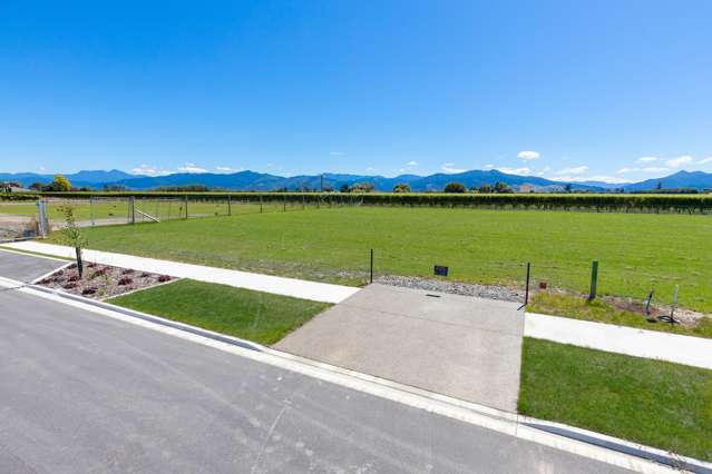 24 Whitehall Drive Springlands_4