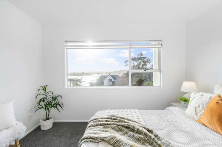 2/6 Oruamo Place Beach Haven_8