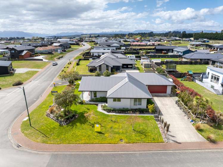 22 Burnby Drive Te Anau_25