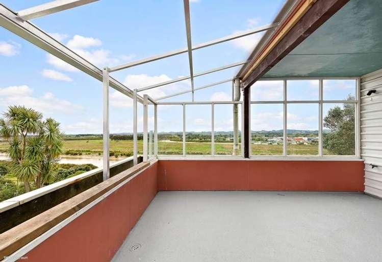 88 Commercial Road Helensville_8