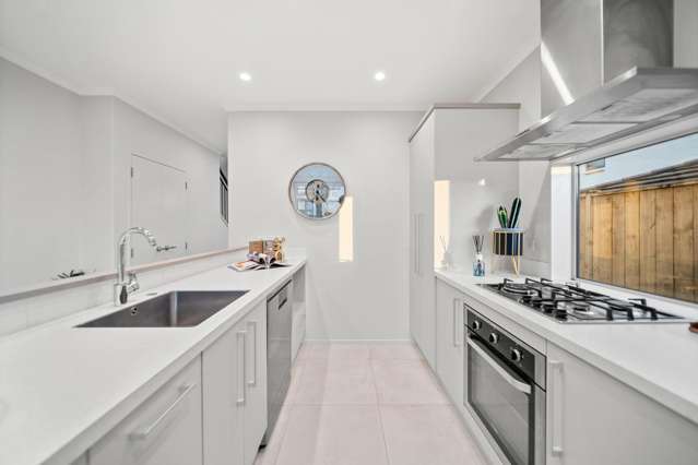 3 Matairangi Avenue Totara Heights_1