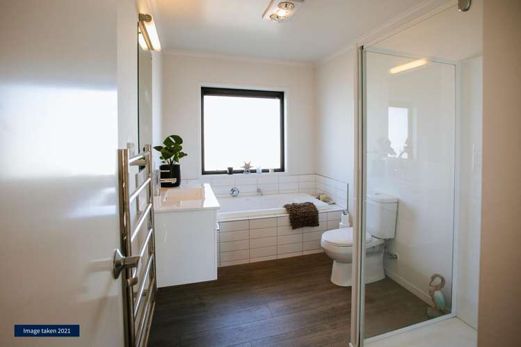 29 Finch Street Albert Town_15