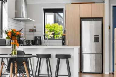 14 Propeller Avenue_2