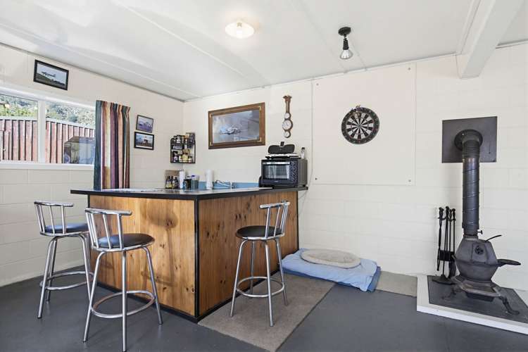 296 Waikawa Road Picton_19