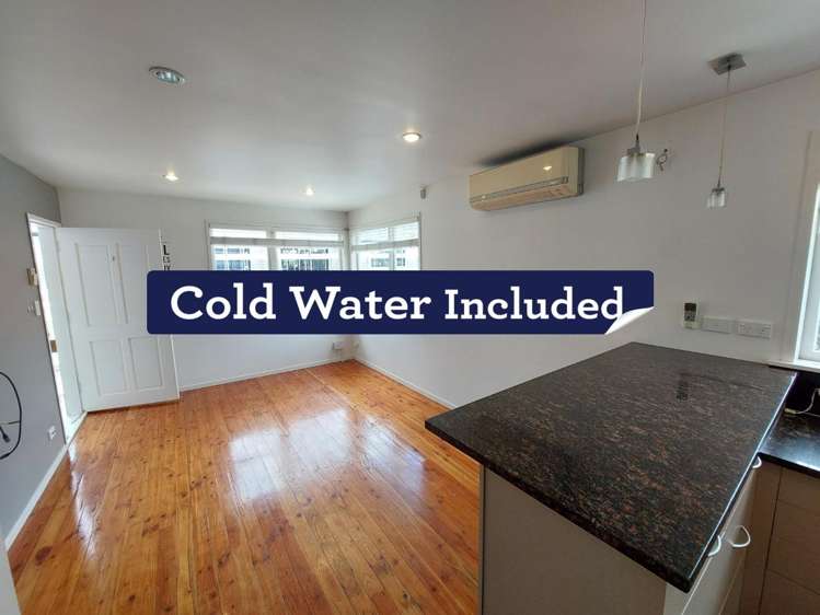 2/70 Hogans Road Glenfield_0