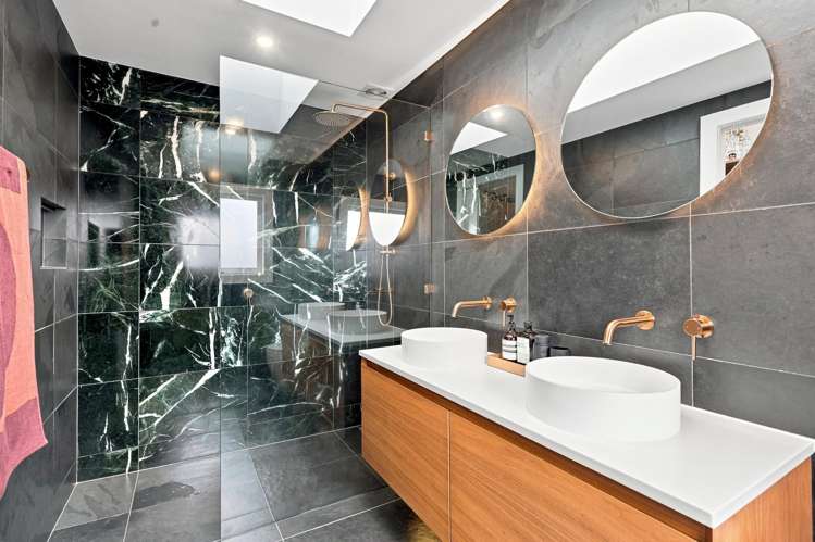64 Wainui Avenue Point Chevalier_11
