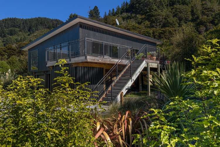 546 Port Underwood Road Whatamango Bay_10