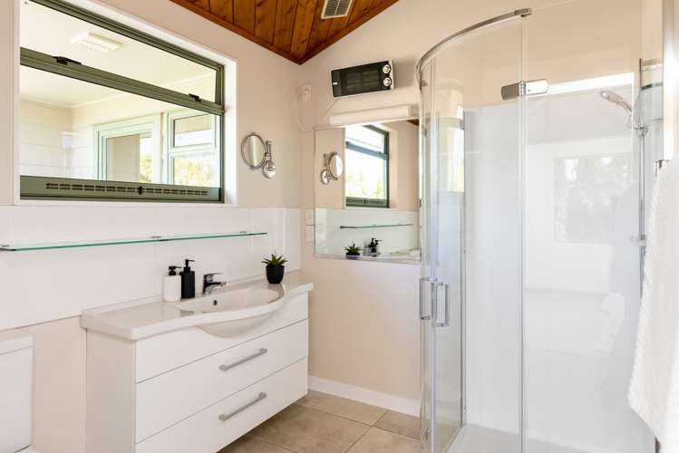 8 Whittaker Place Havelock North_15