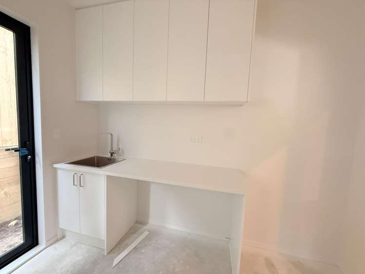 10 Rewi Street Torbay_19