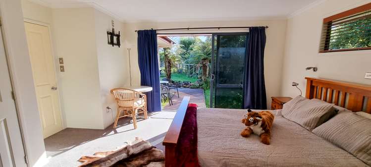 6 Park Avenue Takaka_9