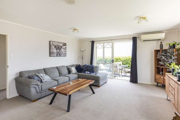 24 Logan Way Kelvin Grove_10