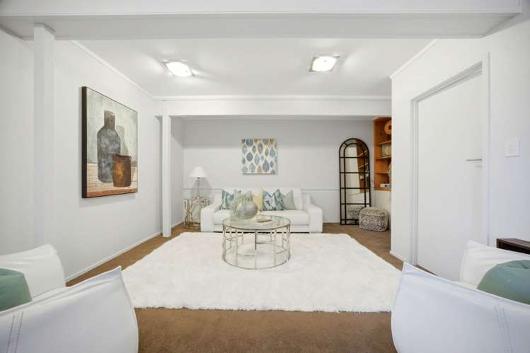 6 Chilton Place Mellons Bay_26