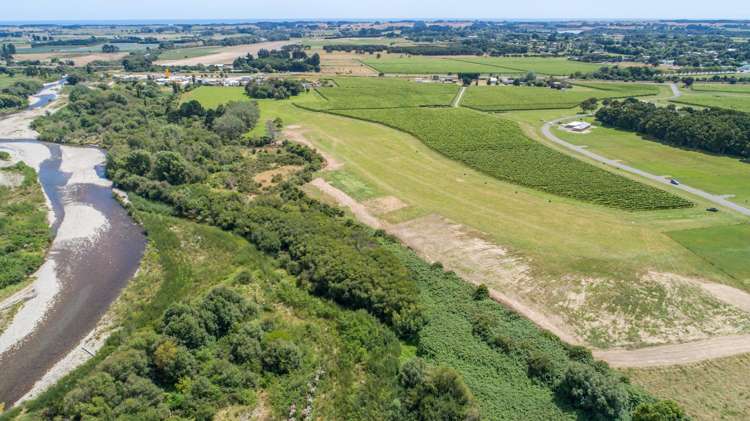 27 Riverside Drive Ohau_7