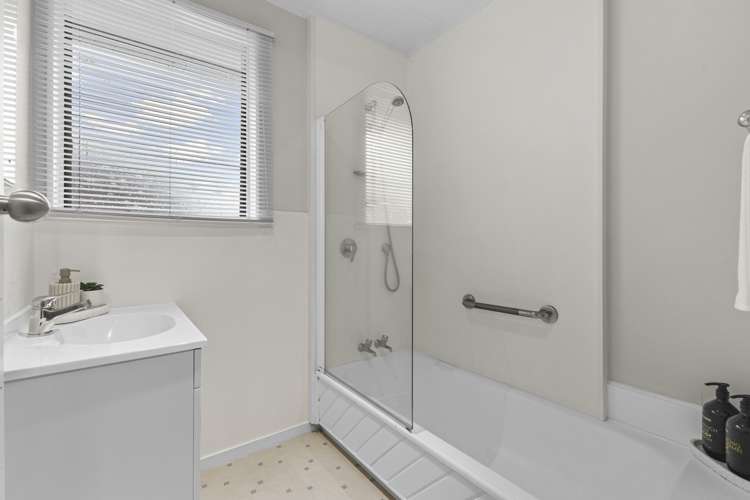 12 Aspiring Avenue Clover Park_7