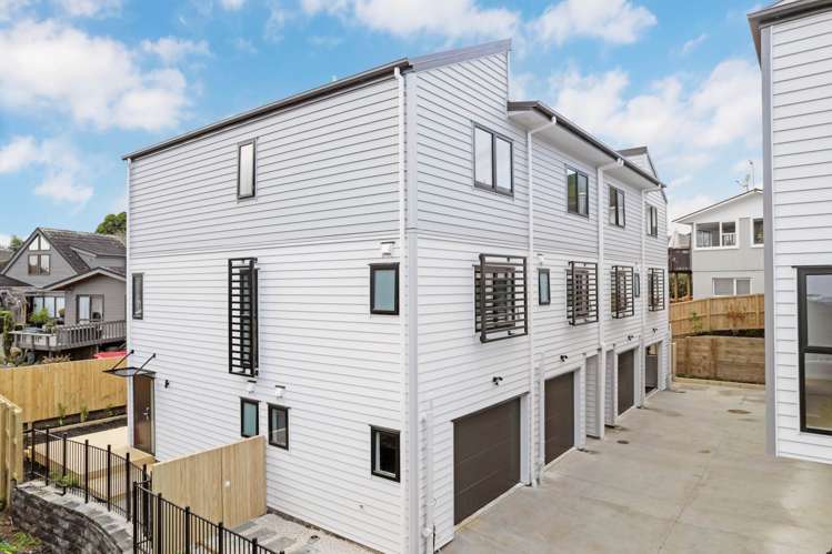 1-8, 21 Baird Street Howick_15