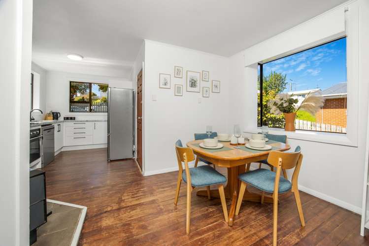 94 Caldwell Street Brockville_9