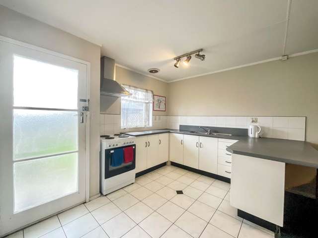 1/6 Thorn Place Papatoetoe_2