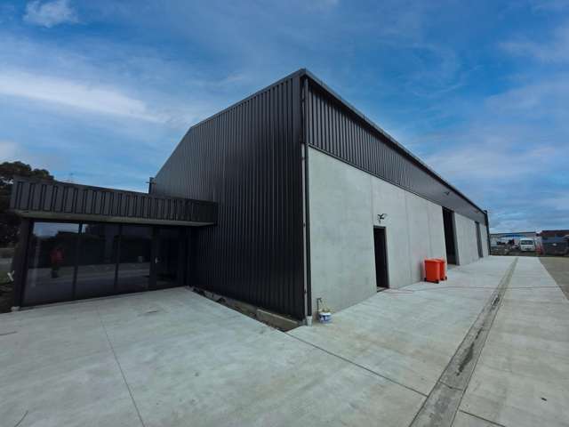 Brand New Bromley Warehouse