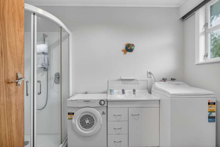 4/250 Muritai Road Eastbourne_11