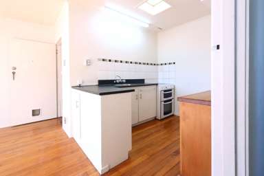 10/360A Onehunga Mall_3