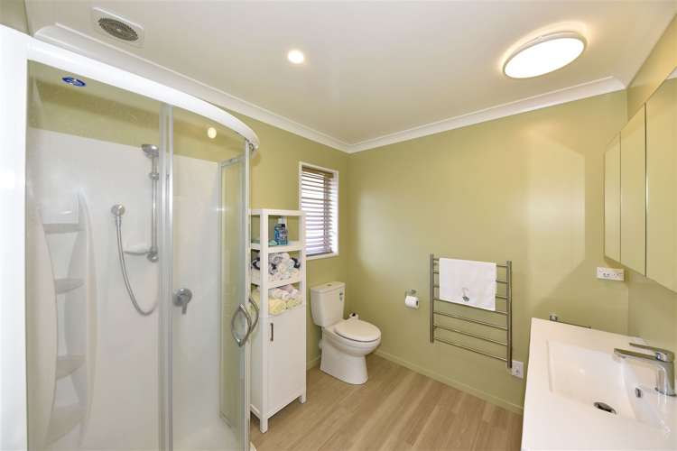 10 Te Whenu Crescent Marshland_11