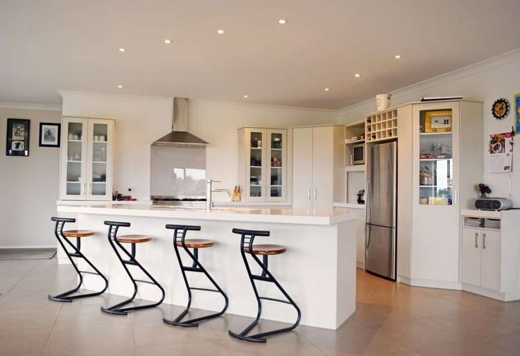 311 White Road Broadlands_5